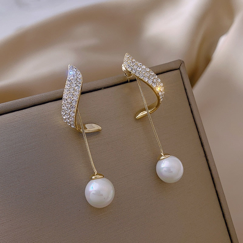 Cloe 925 sterling silver pearl and zirconia earrings