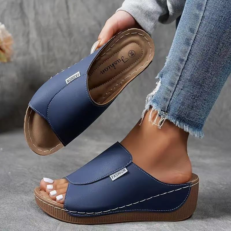 Cali Arch Support Sandals.
