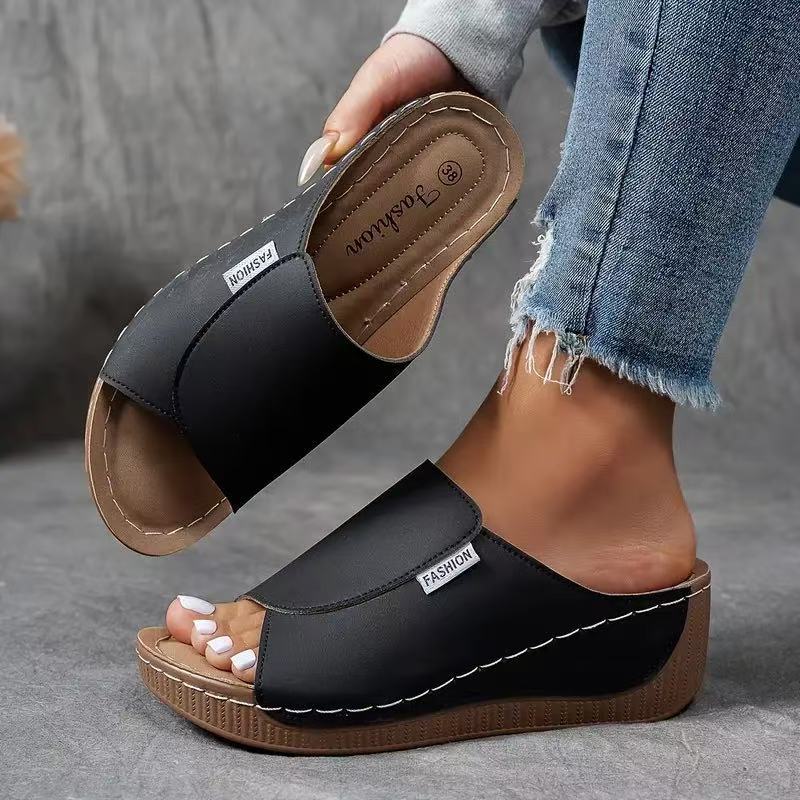 Cali Arch Support Sandals.