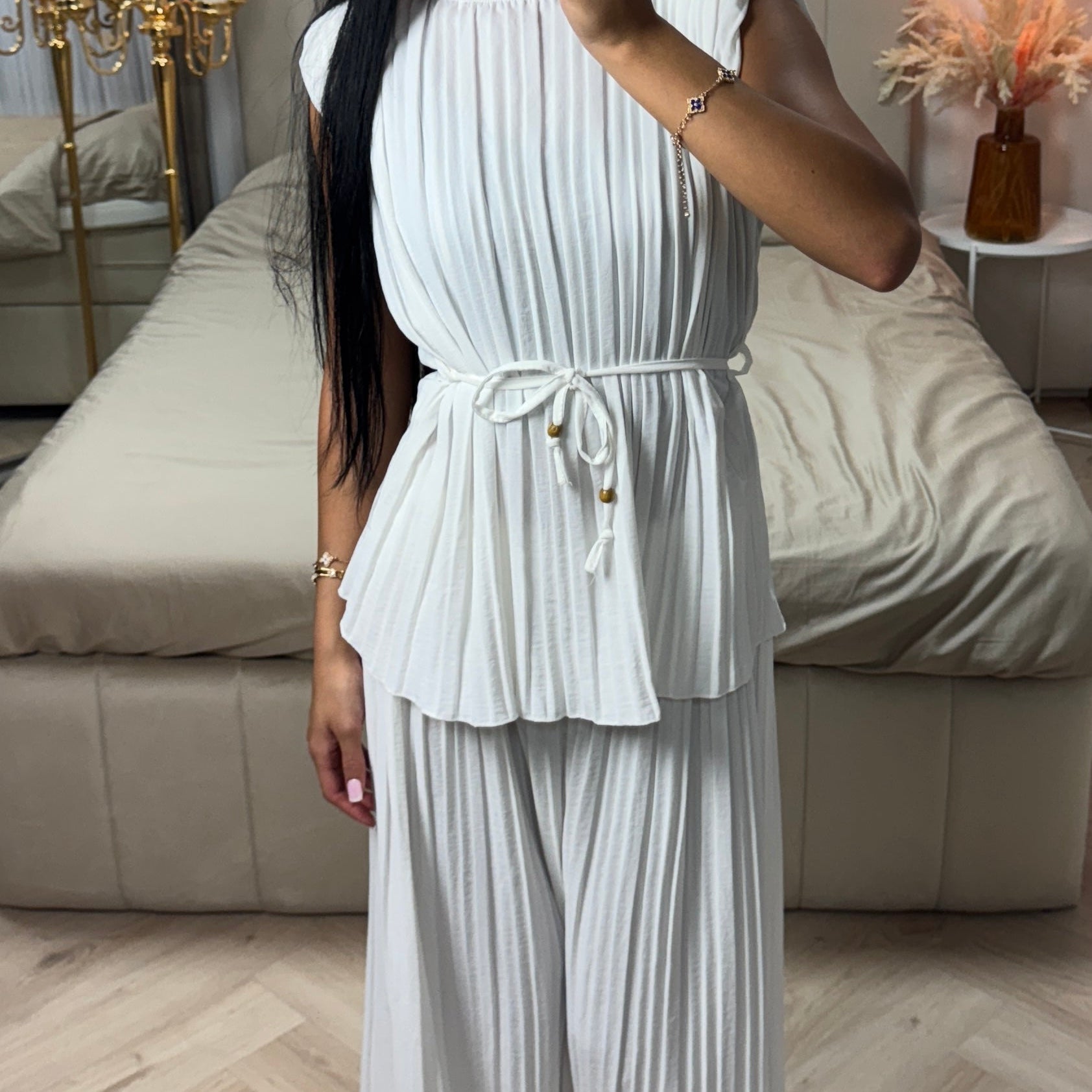 Diva Set with Belt & Wide Pants